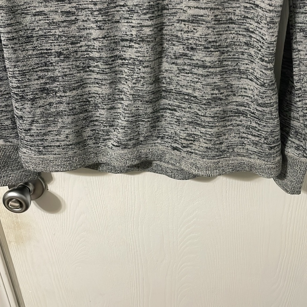 Athleta Traverse City Heather Gray Cowl Mock Neck Sweater Sz XS Fits Up To Large - Picture 6 of 8